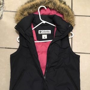 Colombia vest with fur size small